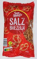 Salzbrezeln mit Meersalz