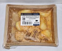 Schweinerücken-Steak mit Kürbis-Pfifferling-Ragout und Kartoffeln