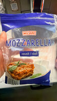 Mozzarella gerieben