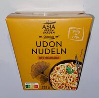 Udon-Nudeln mit Erdnusssauce