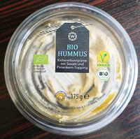 Bio Hummus - Kichererbsenpüree mit Sesam und Pinienkernen-Topping