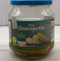 Feine Gewürzgurken mit Silberzwiebeln