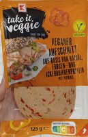 Veganer Aufschnitt auf Rapsol, Erbsen un Ackerbohnenprotein