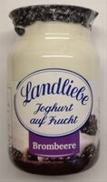 Joghurt auf Frucht Brombeere