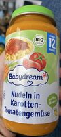 Nudeln in Karotten-Tomatengemüse