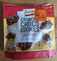 Crunchy choco cookies cocoa cream