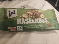 Vollmilch Schokolade mit Haselnüssen