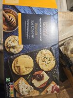 Festive favourites cheeseboard cracker selection