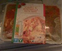 Tomato and mozzarella pasta bake