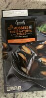 Mussels in Their Natural Juices Whole Shell Mussels