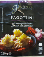 Fagottini, paradicsommal és fokhagymával
