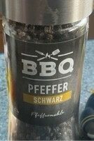 Pfeffer schwarz