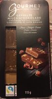 Cioccolato al latte ripieno con crema alla nocciola