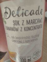 Sok z marchwii i bananów