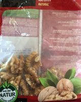 Walnut kernels noix