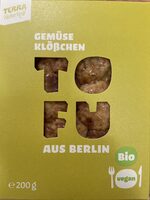 Gebackene Tofu-Spezialität mit Gemüse