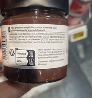 Vegan protein cream - crunchy hazelnut-cacao