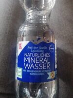 Natürliches Mineralwasser