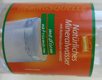 Natürliches Mineralwasser