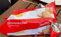 Zitronenkuchen mit weißer Schokolade