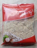 Haselnusskerne gemahlen