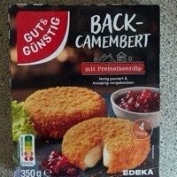 Back Camembert mit Preiselbeerdip