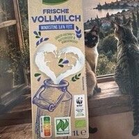 Frische Vollmilsch
