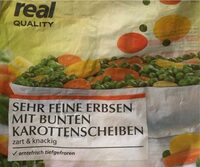 Sehr feine Erbsen mit bunten Karottenscheiben