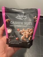 Cashews In Cranberry-Joghurt Mantel