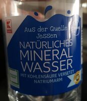 Natürliche Mineral Wasser