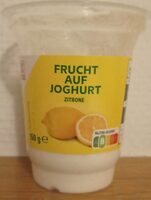 Frucht auf Joghurt Zitrone