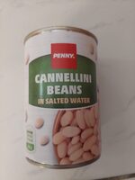 Cannellini beans in salted water