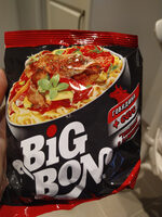 Instant noodles with beef and tomato sauce