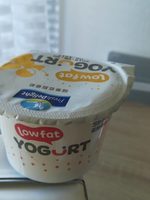 Fresh delight yogurt low fat strawberry