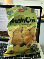 NashChi pizza flavour oven baked pea & oat crisps