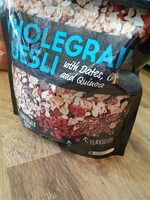 Whole grain muesli with dates and quinoa