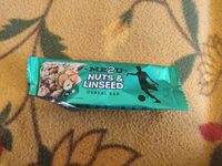 Nuts & Linseed Cereal Bar