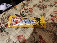 Banana & Strawberry cereal bar