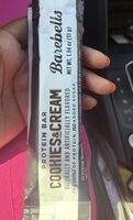 Protein bar cookies and cream