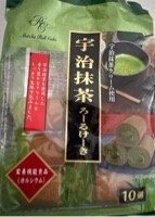 Matcha roll cake