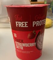 Thick strawberry skyr