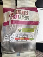 Mixed nuts, fruits & seeds