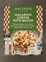 Macaroni cheese with bacon