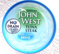 Tuna steak with a little brine
