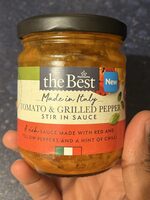 Tomato and grilled pepper stir in sauce