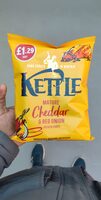 KETTLE Mature Cheddar & Red Onion Potato Chips