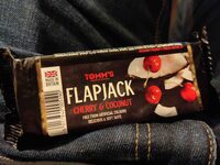 Flapjack coconut & cherry