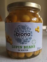 Lupin beans in water