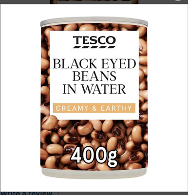 Black eyed beans in water