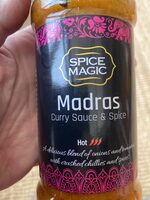 Madras curry sauce and spice pot